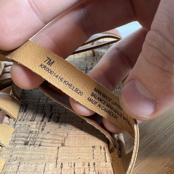 Korks Women's 7 M Shay Brown Faux Leather Strappy Toe Ring Flat‎ Cork Sandals - Picture 6 of 6